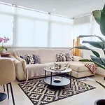 La Carihuela Ethnic * トレモリノス